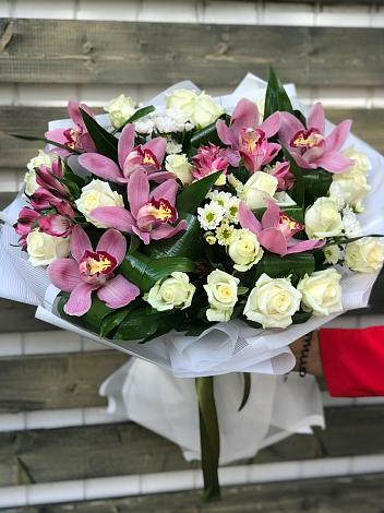 Букет цветов из: Розы и Хризантемы в Возах